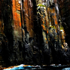 TasCliffs.jpg